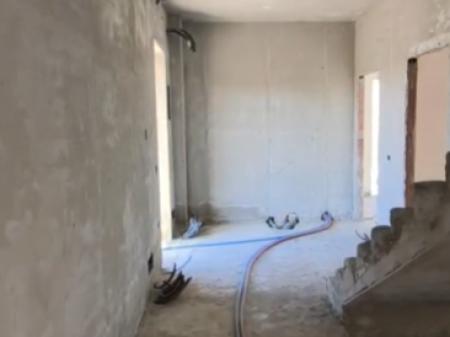 Shitet Vilë Premium 3-katëshe tek Lakeside Residence, Farkë