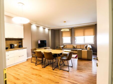 Apartament me qera 2+1+2 Perballe Toptanit