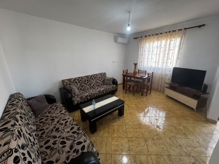 Appartamento 1+1 in affitto – Via Dibres, commissariato n. 4 !