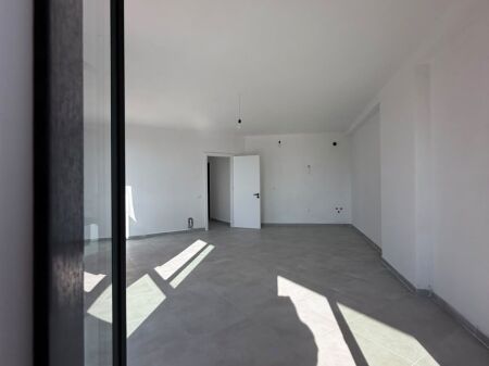 Appartamento/ufficio in affitto in Via Dibra dietro Residences Arlis ID 5716