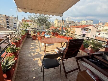  PRIVATE 4-FLOOR HOUSE FOR RENT – BARDHYL STREET