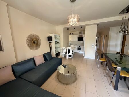 3+1,rruge e kosovareve ,1800 euro,parkim ekstra 150 euro