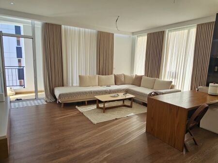 🏙️ SHITET APARTAMENT 3+1+2 – BULEVARDI I RI, TIRANË