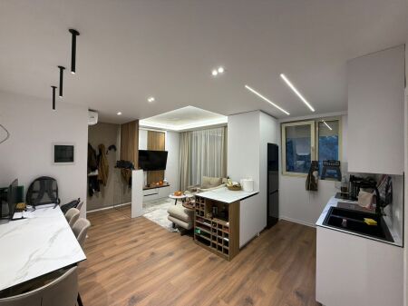 In vendita, Appartamento 2+1 + Garage + Unità di Servizio, Shkoze, Tirana