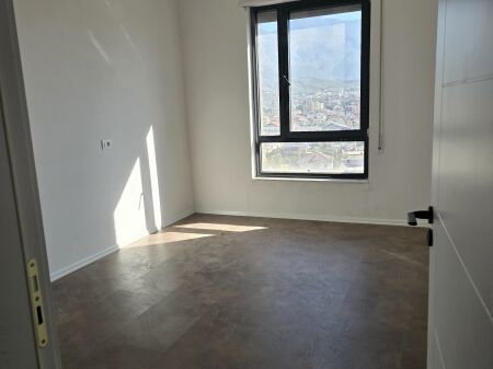 Apartament 2+1 per shitje 5-Maji