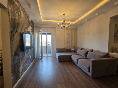 Qera,Apartament 2+1+2, Quartum Residence, Rruga Jordan Misja.