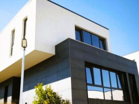 **Shitet Vilë Premium tek Lakeside Residence, Farkë **