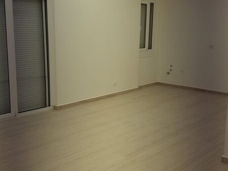 Affitto | Ambjent Biznesi | Rruga e Kosovareve | 1500 €/mese