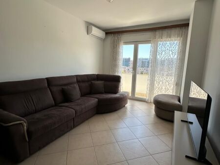 Jepet me qera apartament 1+1 Kompleksi Kontakt/Magnet