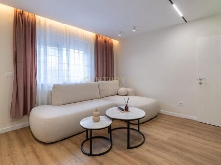 Kavaja Street - 2+1 Luxury For Rent Opposite Garden Building