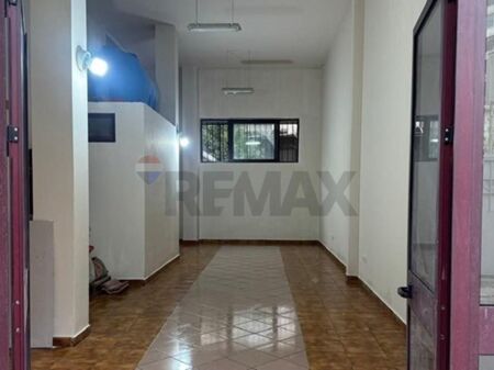 Locale in vendita in Via Muhamet Gjollesha, Tirana