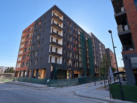 Shitet Apartament 2+1+2 - Ringside Residences, Paskuqan