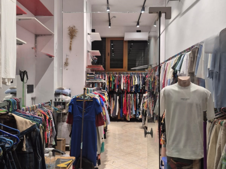 Qera | Ambjent Biznesi | 21 Dhjetori | 800 €/muaj