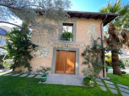 VILLA INDIVIDUALE IN AFFITTO IN VIA ELBASAN!