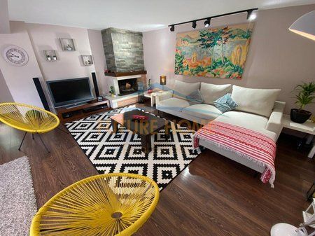 Rent, Duplex + Veranda, Block