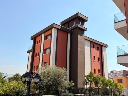 KODRA E DIELLIT, EDIFICIO IN AFFITTO