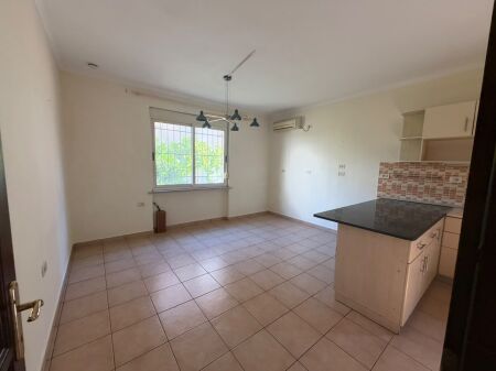 Affitto, Villa su 3 piani, Kodra e Priftit, Tirana