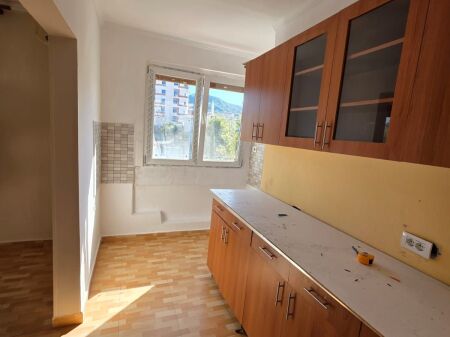 Apartment 1+1 for sale at 21 Dhjetori
