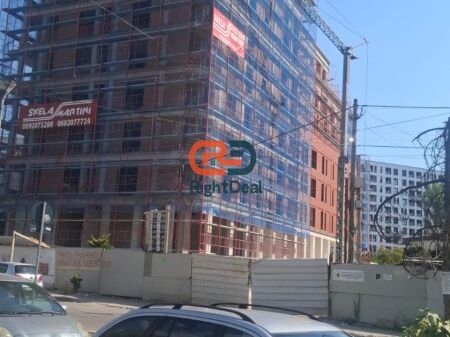 Near Fusha E Aviacionit, Apartment 2+1 for Sale, Suitable for Investment !!!
