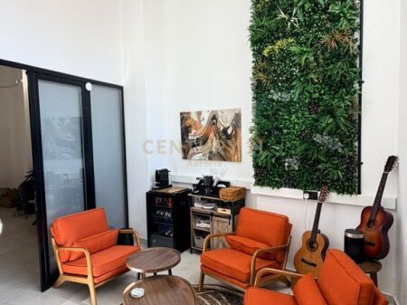 Ambient zyre + magazinë me qira - Rruga Naim Frashëri, pranë Rrugës së Kavajës