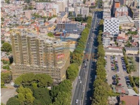 Shitet, Apartament 3+1+2, Colonnade Building, Rruga Dritan Hoxha.