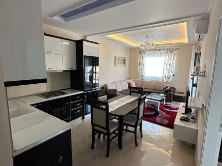 APARTAMENT 2+1 ME QERA AFATGJATE - RRUGA GJERGJ KASTRIOTI, VLORE