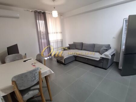 RRUGA 5 MAJI APARTAMENT PER QERA 3+1