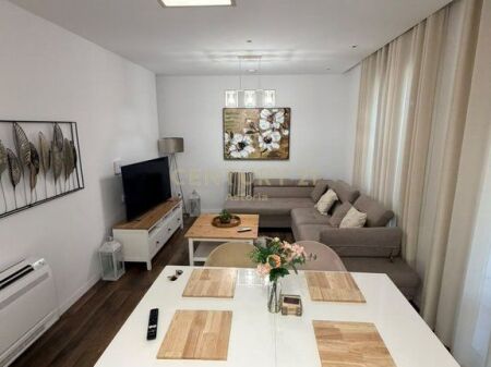 Apartament 2+1 Smart Home me qira - Rruga Naim Frashëri, pranë Rrugës së Ambasadave