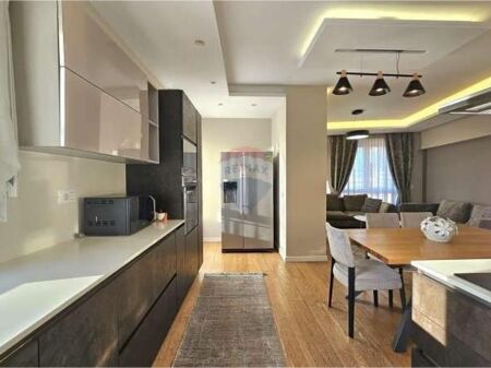 Jepet me qira Apartament 2+1 +2 Myslym Shyri