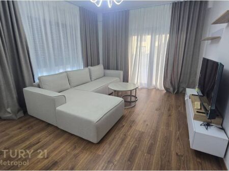 Japim me qira apartament 2+1+2+ parkim te Rezidenca Kodra e Diellit 2!
