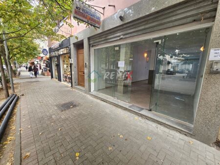  JEPET ME QIRA AMBIENT BIZNESI – RR. MUJO ULQINAKU, DURRËS