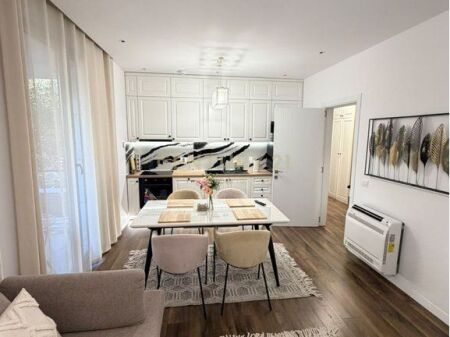 Appartamento 2+1 Smart Home in affitto - Via Naim Frashëri, vicino a Via delle Ambasciate