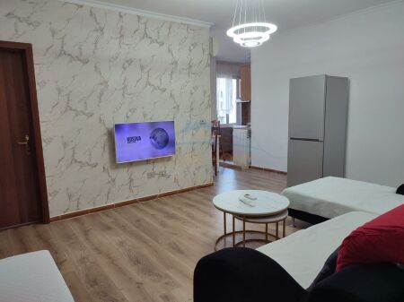 Qera, Apartament 1+1, Komuna e Parisit, Tiranë    65,000 Lekë
