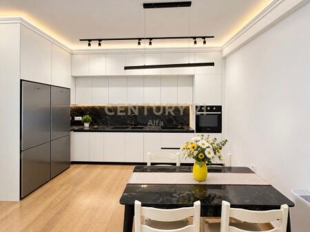 Jepet me Qira Apartament 3+1+2 + Depo dhe Post Parkimi | Rruga e Kosovarëve !