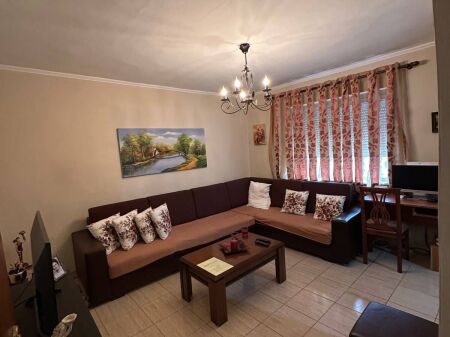 Shitet apartament 1+1-Allias