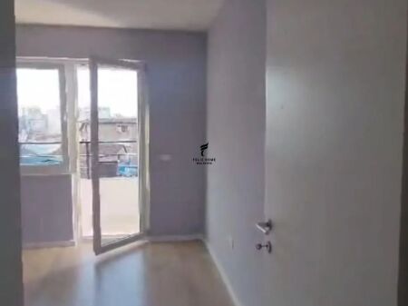 APPARTAMENTO IN AFFITTO 2+1 PAZARI I RI 60.000 LEKE FH-96702