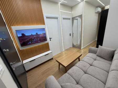  Jepet me qira super apartament 1+1   21 Dhjetori, Rr. Frederik Shiroka, sipër Joena Market