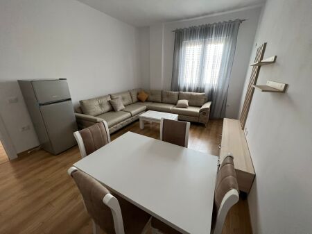 Apartament 2+1 per qera Bathore !