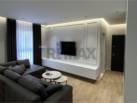 Apartament 1+1 plus Parkim me qira te Selvia!