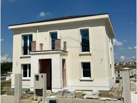 Tirane, shitet Vile Vile 3 Katshe , 496 m² 1.000.000 € (Rolling hill)