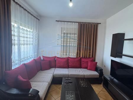 Shitet , Apartament 2+1, Rruga Shefqet Kuka , Fresk