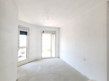 Apartament 2+1 Ish Fusha e Aviacionit