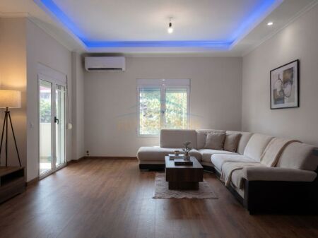 Affitto, Appartamento 2+1, Komuna E Parisit.Tirane