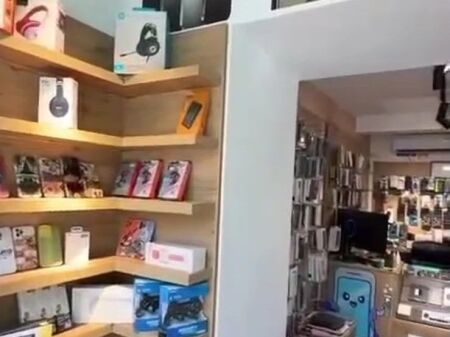 Shop for rent on Durres Street, Zogu i Zi, Center, Skenderbej Square, Mine Peza Street.