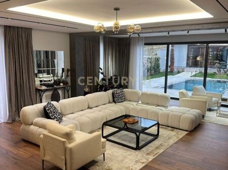 Luxury Duplex+ Pool for Rent near TEG!
