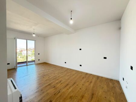 🏡 **SHITET APARTAMENT 2+1 ME HIPOTEKË | PASKUQAN**