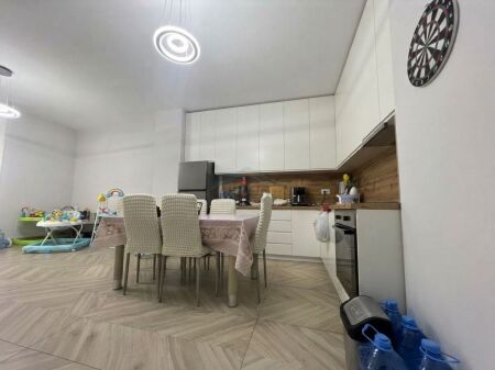 Shitet,Apartament 1+1,Rezidenca Jolla, Unaza e Re