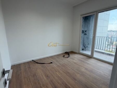 RRUGA E KAVAJES APARTAMENT PER SHITJE 1+1