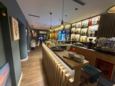 DURRES ROAD BUSINESS BAR LOCAL FOR SALE
