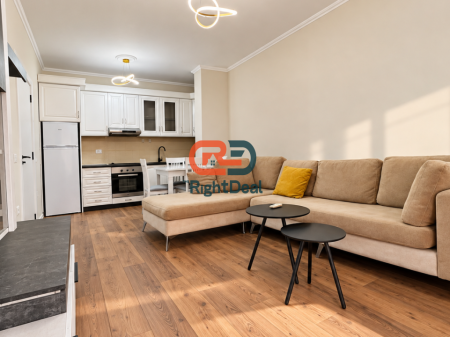 Ne Yzberisht, Shitet Apartament 1+1 Me Planimetri Te Rregullt!!